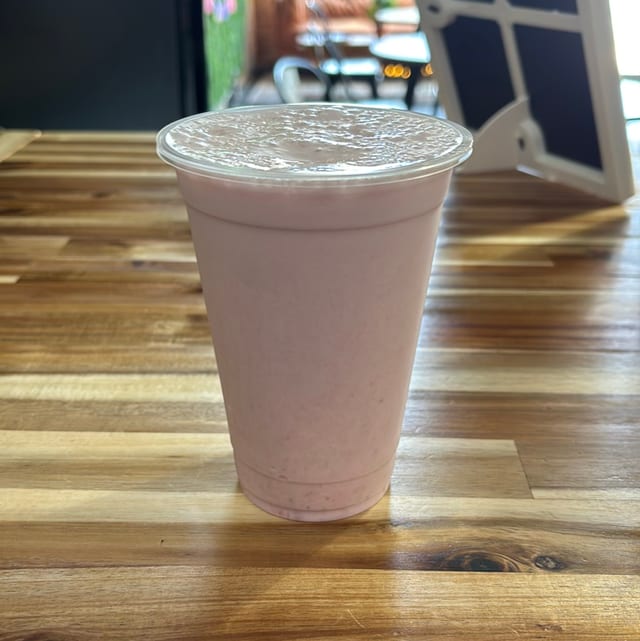 Straw-Nana Smoothie.